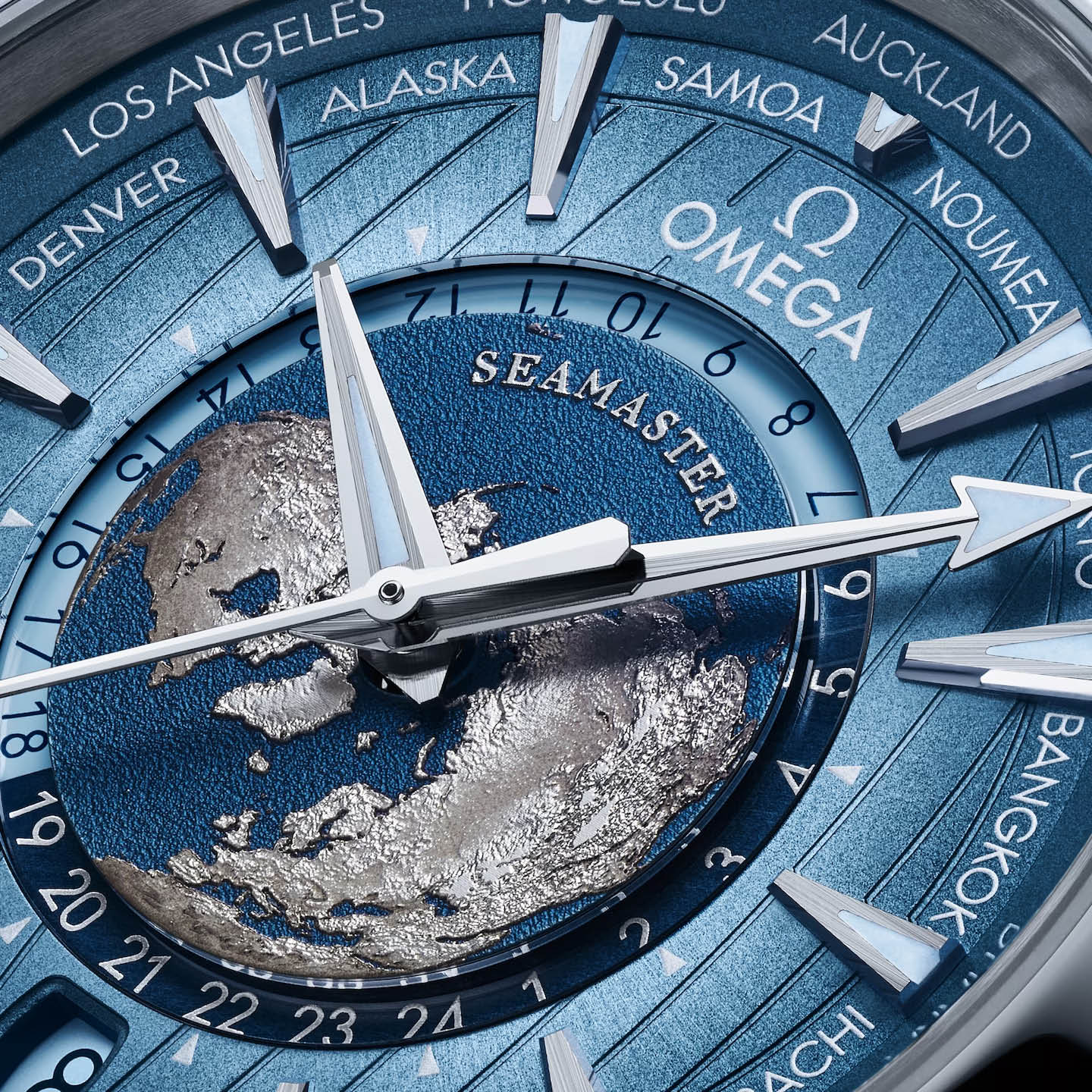 Omega Aqua Terra 150M GMT Worlditmer 220.12.43.22.03.002