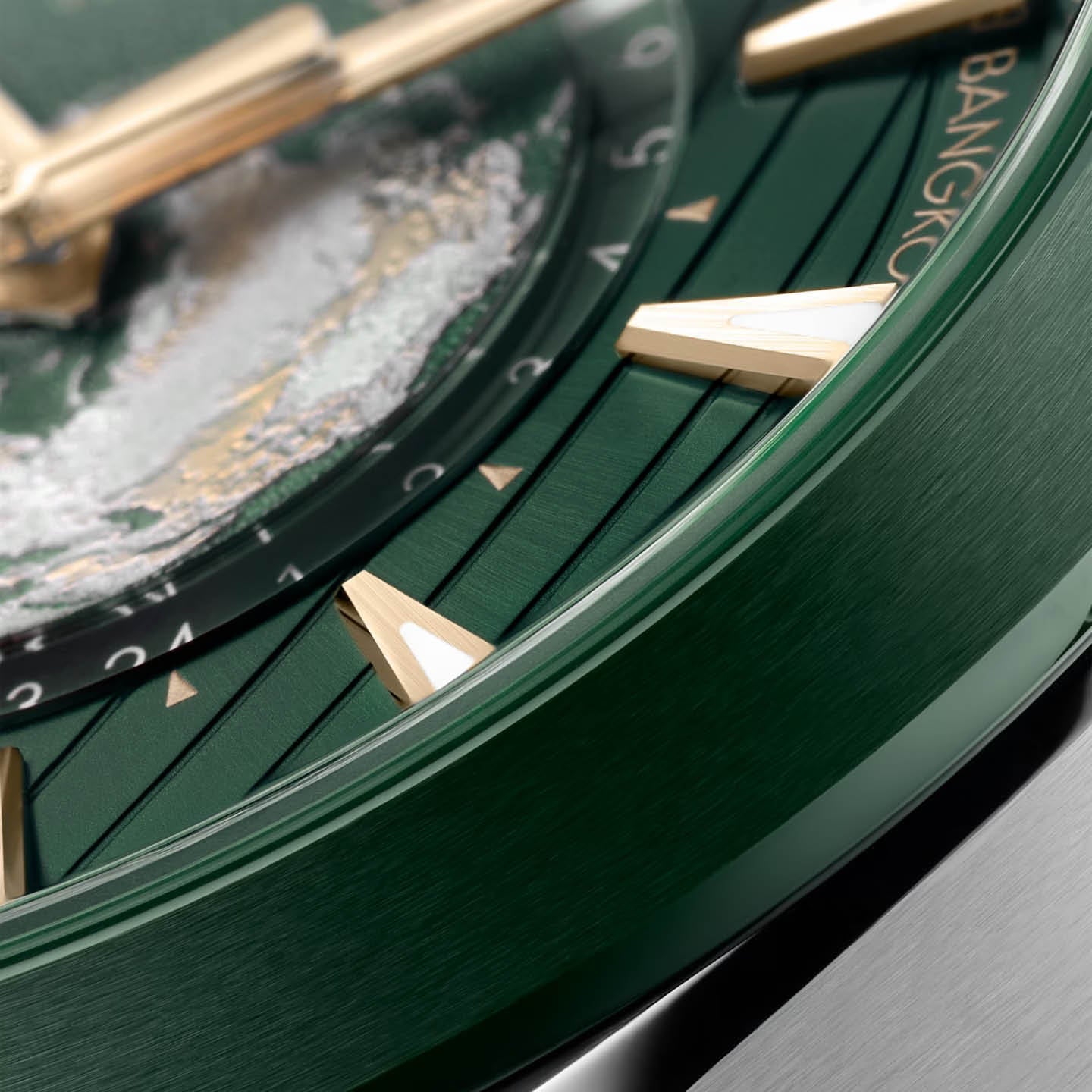 Omega Aqua Terra 150M GMT Worldtimer 220.32.43.22.10.001