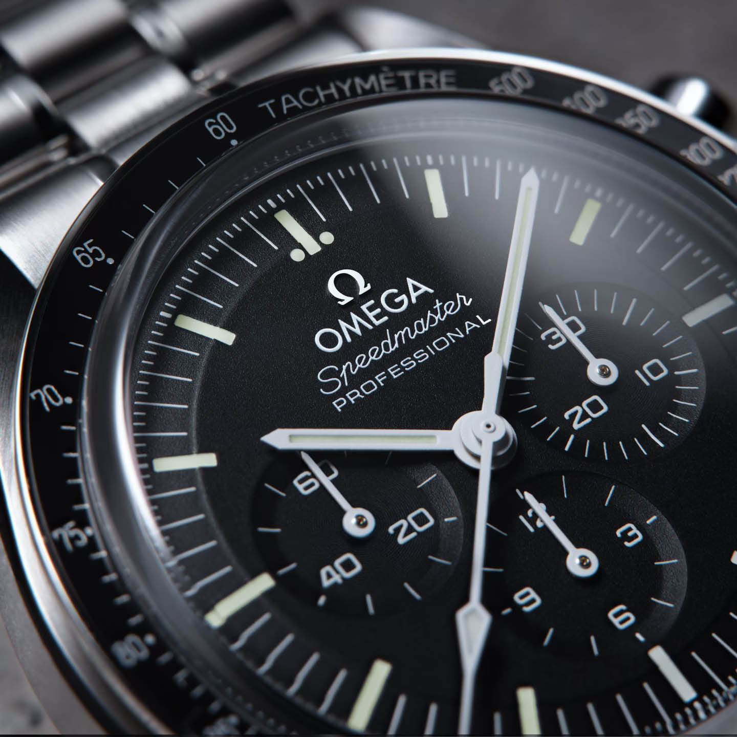 Omega Speedmaster Moonwatch Sapphire 310.30.42.50.01.002