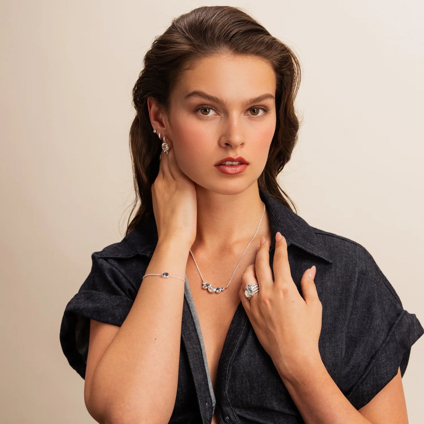 DOWER & HALL White Topaz Hammered Hoop Earrings TWE35-S-WT