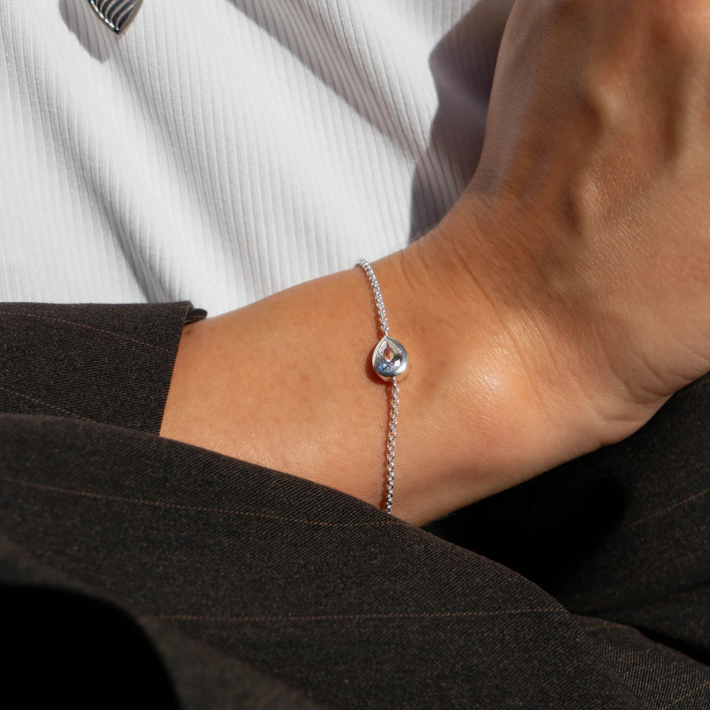 DOWER & HALL White Topaz Pear Chain Bracelet HHB80-S-WT