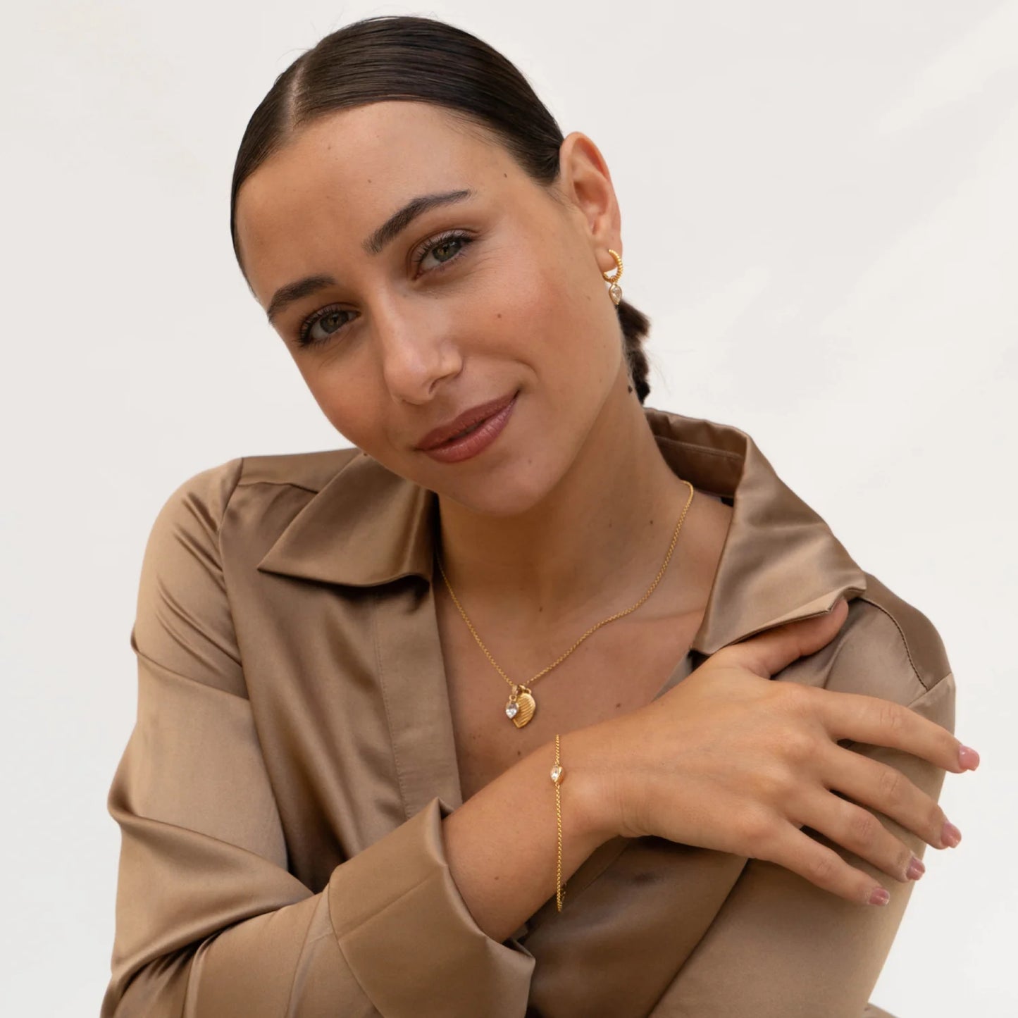 Dower & Hall Twist Peardrop Necklace HHP81-V-WT-18