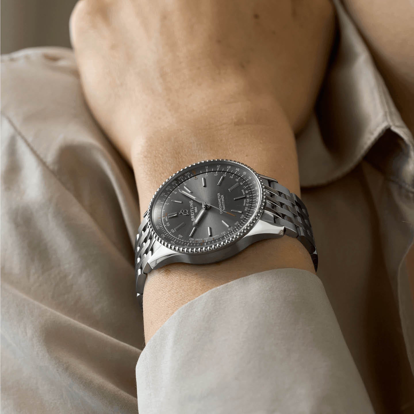 Breitling Navitimer A17327381B1A1