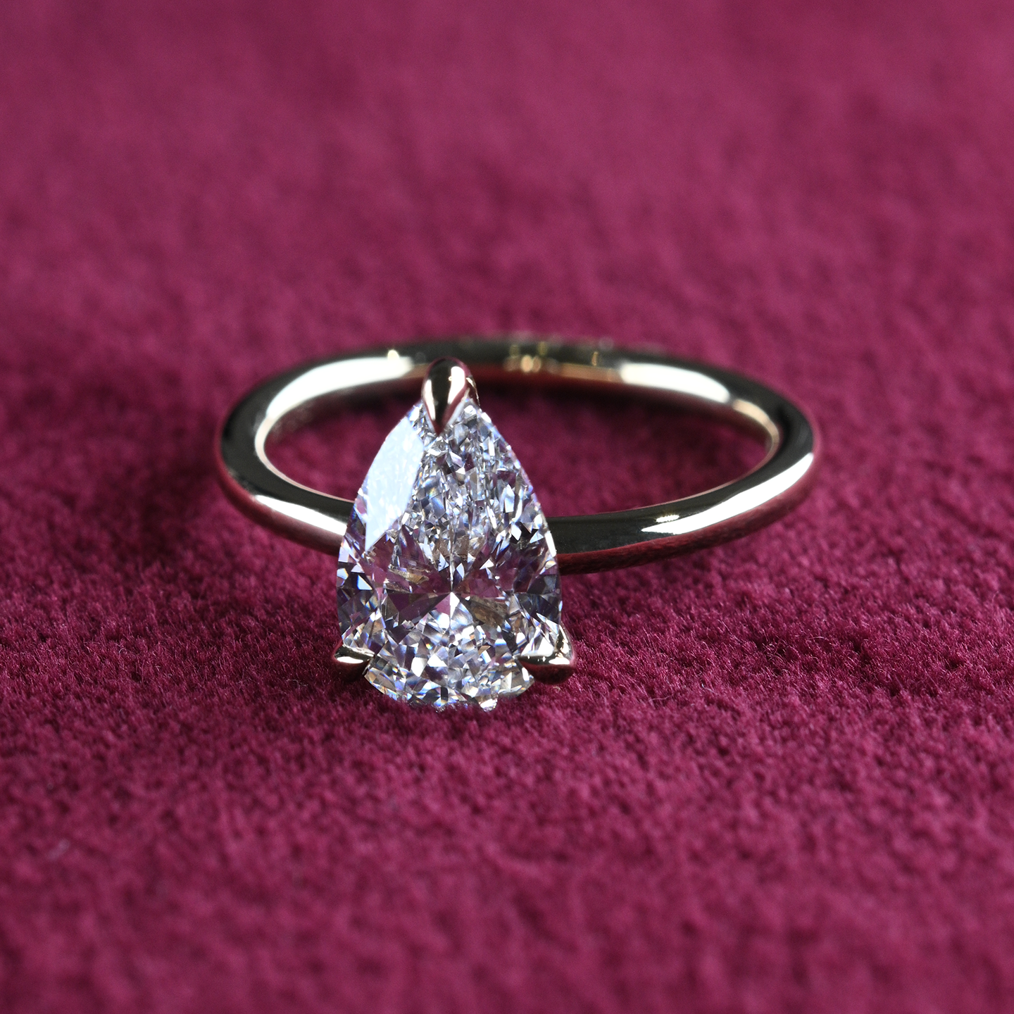 Beards 18kt Yellow Gold Lab-Grown Pear Cut Solitaire Ring