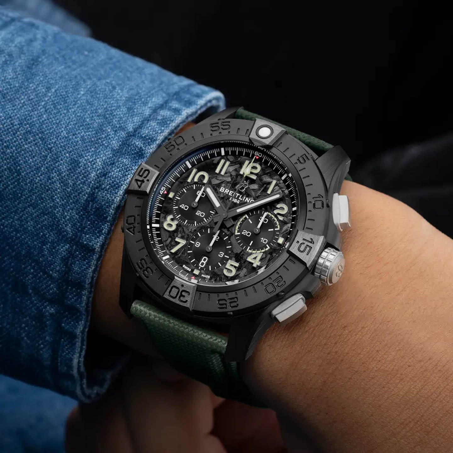Breitling Super Avenger SB0148101B1X1