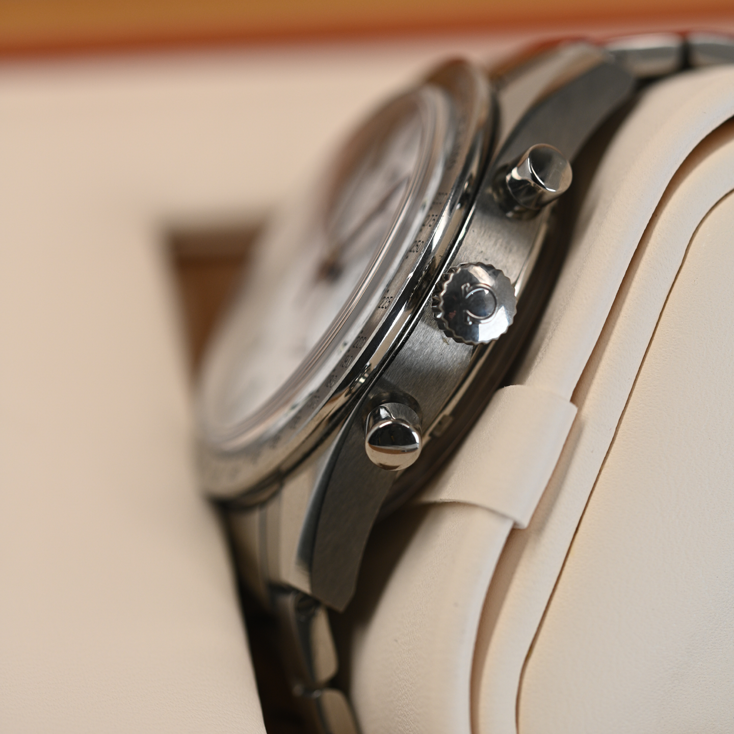 Pre-Owned Speedmaster Two-Counter Titanium 331.90.42.51.04.001