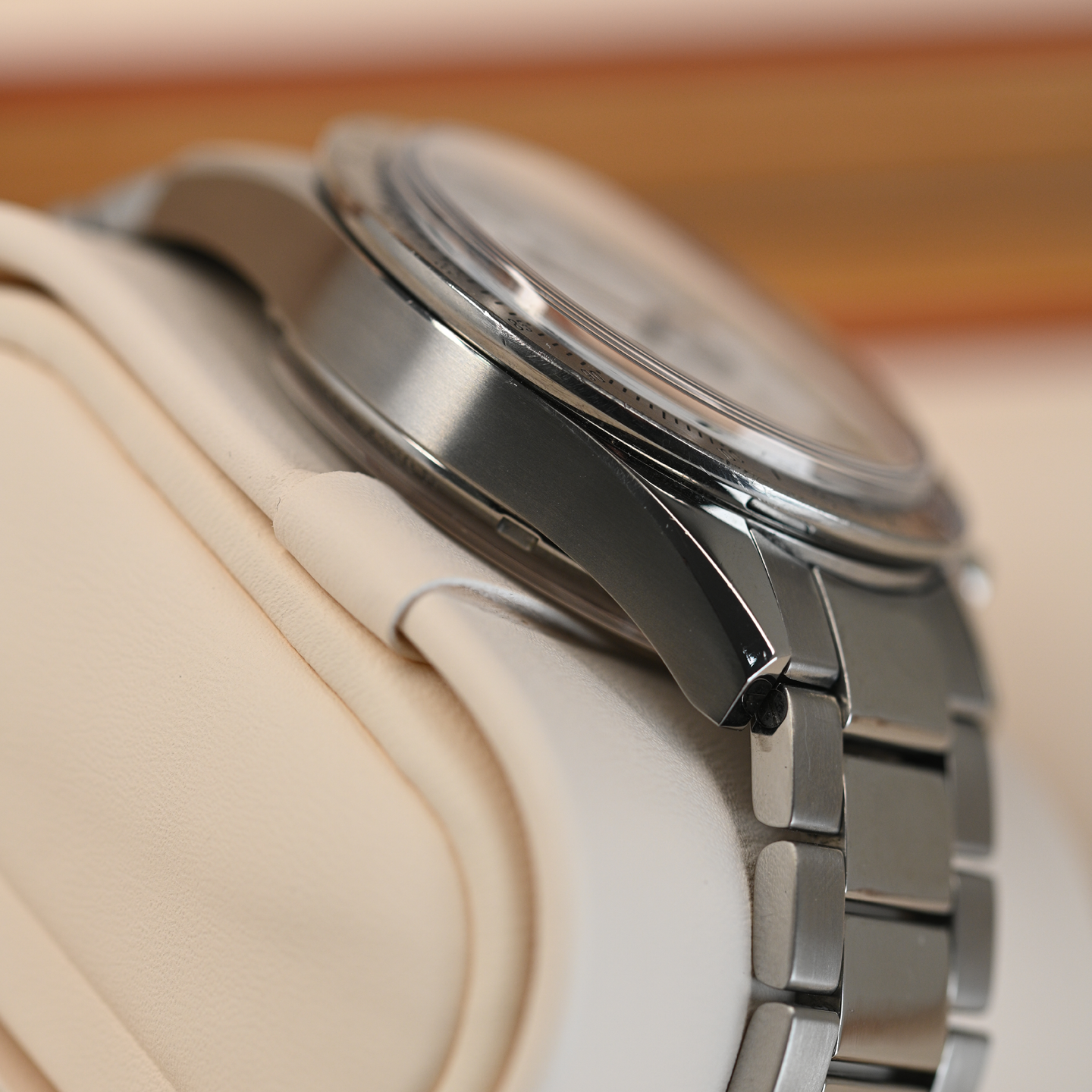 Pre-Owned Speedmaster Two-Counter Titanium 331.90.42.51.04.001