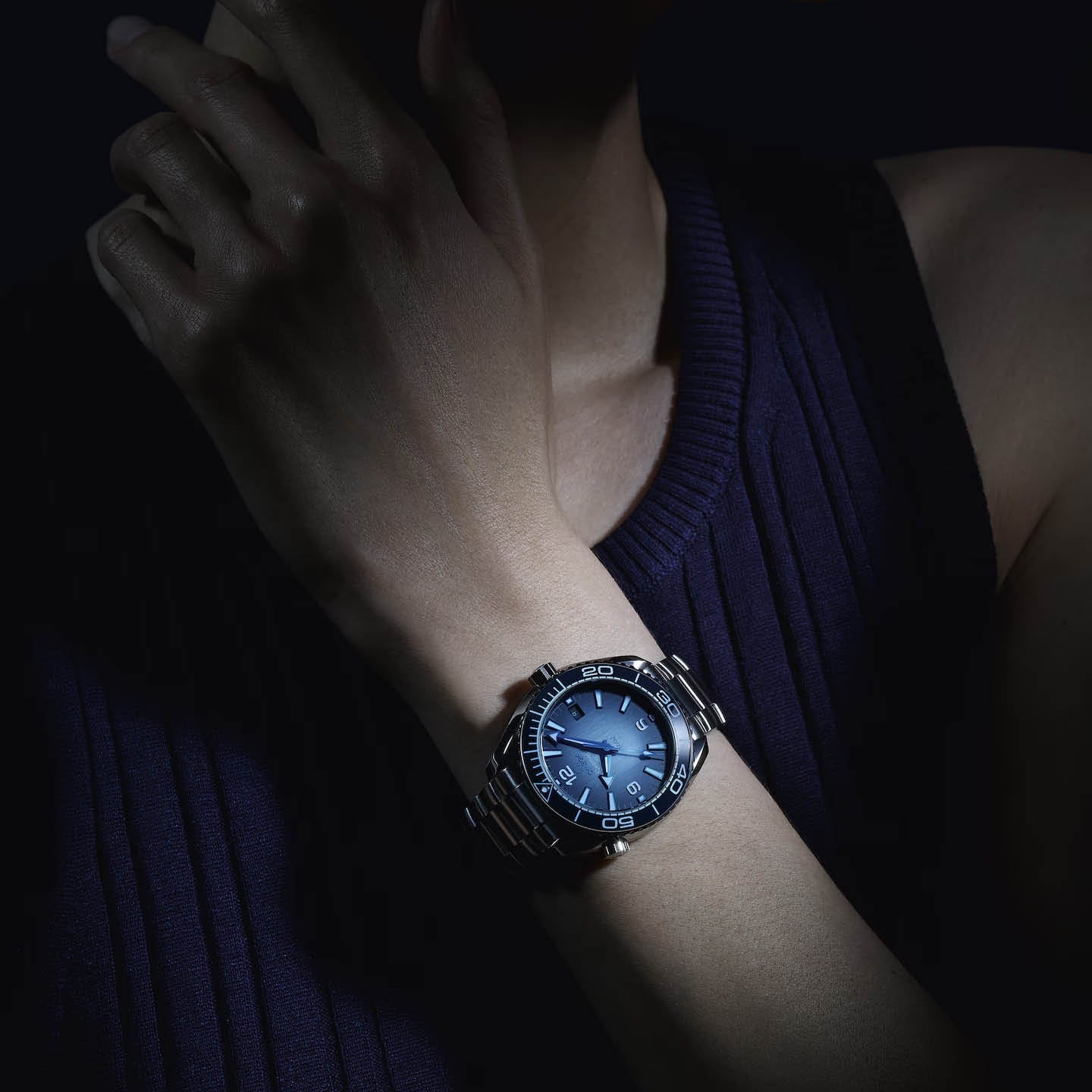 Omega Planet Ocean 600M 215.30.40.20.03.002