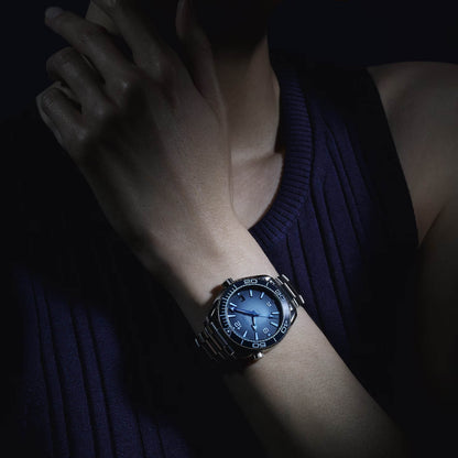 Omega Planet Ocean 600M 215.30.40.20.03.002