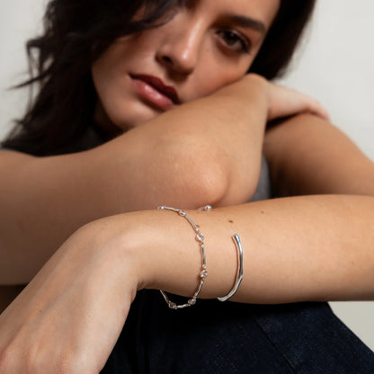 DOWER & HALL Waterfall Torque Bangle WFBG1-S-MED
