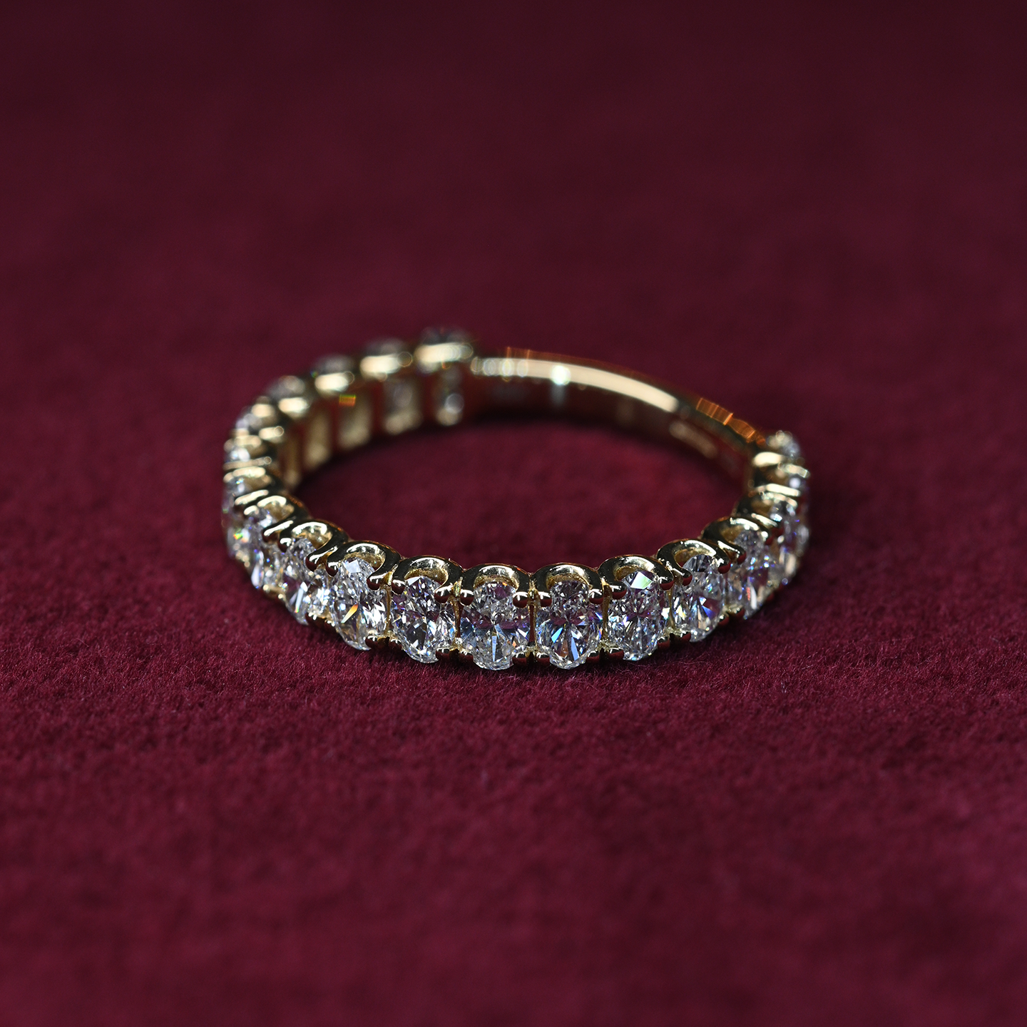 Beards 18k Yellow Gold Oval Cut Lab-Grown 3/4 Eternity