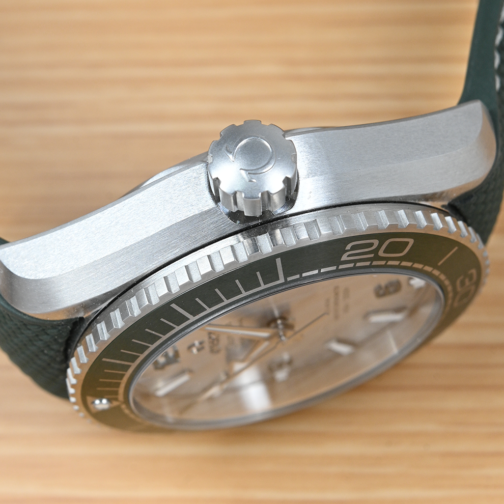 Pre-Owned Omega Planet Ocean 600m 43.5mm 215.32.44.21.06.001