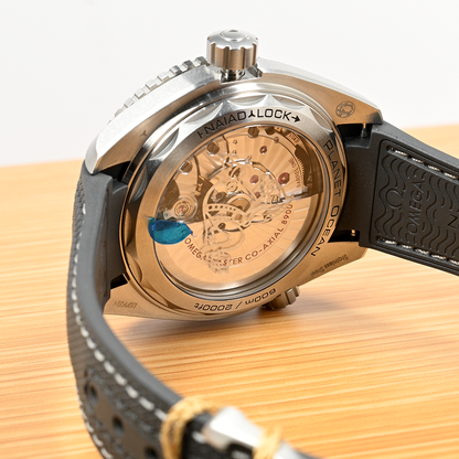 Pre-Owned Omega Planet Ocean 600m 43.5mm 215.32.44.21.01.002