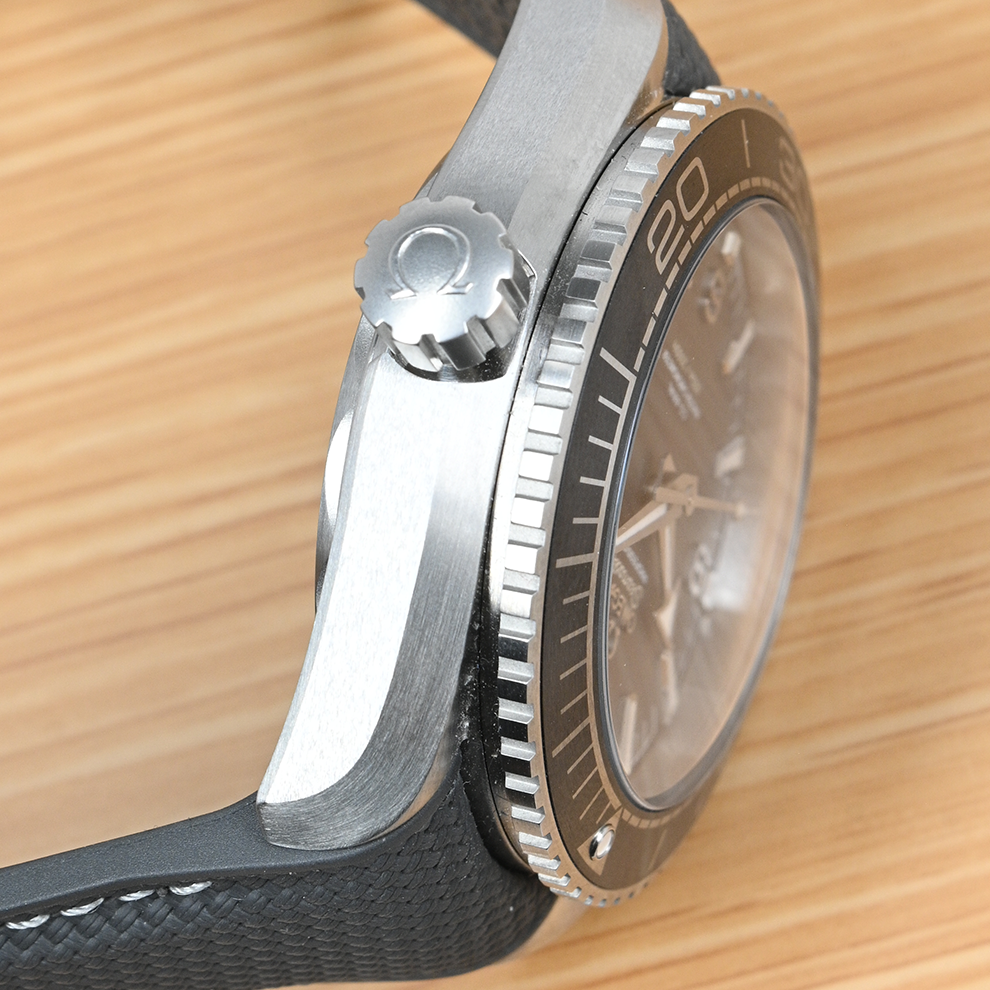 Pre-Owned Omega Planet Ocean 600m 43.5mm 215.32.44.21.01.002