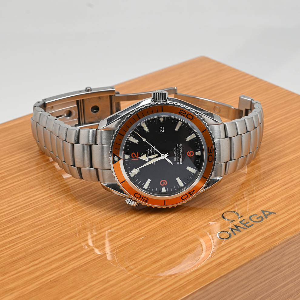 Pre-Owned Omega Planet Ocean 600m 42mm 232.30.42.21.01.002