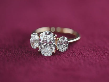 Beards 18k Yellow Gold Lab-Grown Trilogy Ring