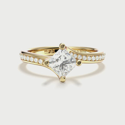 Classic Twist Solitaire Princess Cut Pavé Yellow Gold